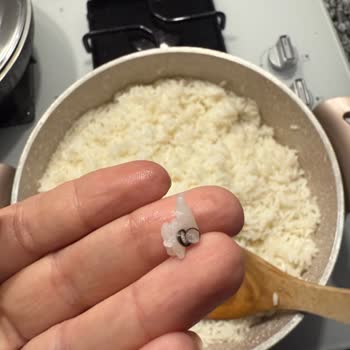 BİM Pirinçten Metal Parçası Çıktı