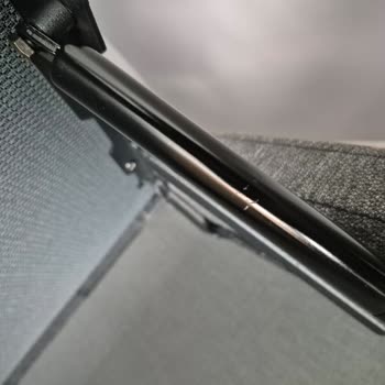 Yataş Yırtık Black Ice Yatakta Parça Değişim Teklifi Müşteri Tam Değişim Beklerken Bırakıldı