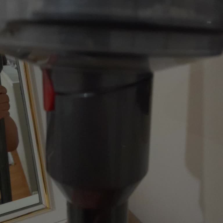 Dyson V12 Süpürge Boru Bağlantısı Sorunu Garanti Kapsamında Değişim Talebi