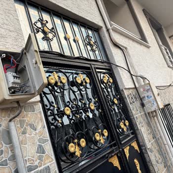 Bursa Uludağ Elektrik Hattının Güvensiz Kurulumu Yetkili Tarafından Hemen Düzeltmeli