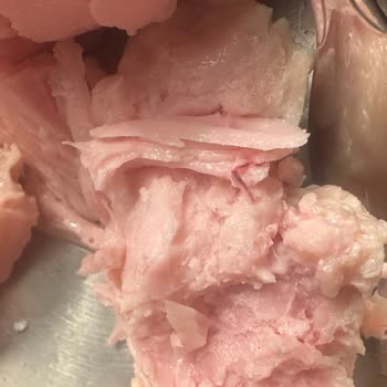 Migros'tan Satın Alınan Pişmiş Ürün Çiğ Çıktı, Sağlık Riski Ve İade Talebi