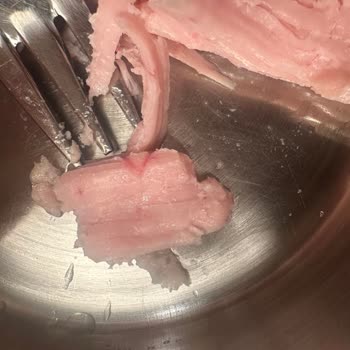 Migros'tan Satın Alınan Pişmiş Ürün Çiğ Çıktı, Sağlık Riski Ve İade Talebi