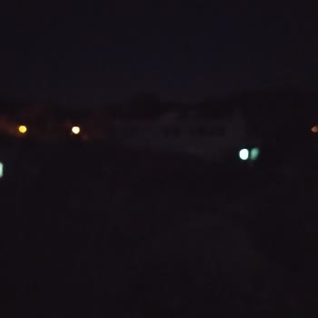 Sokak Lambaları Sürekli Bozuluyor, Güvenlik İçin Acil Ve Kalıcı Çözüm Talebi