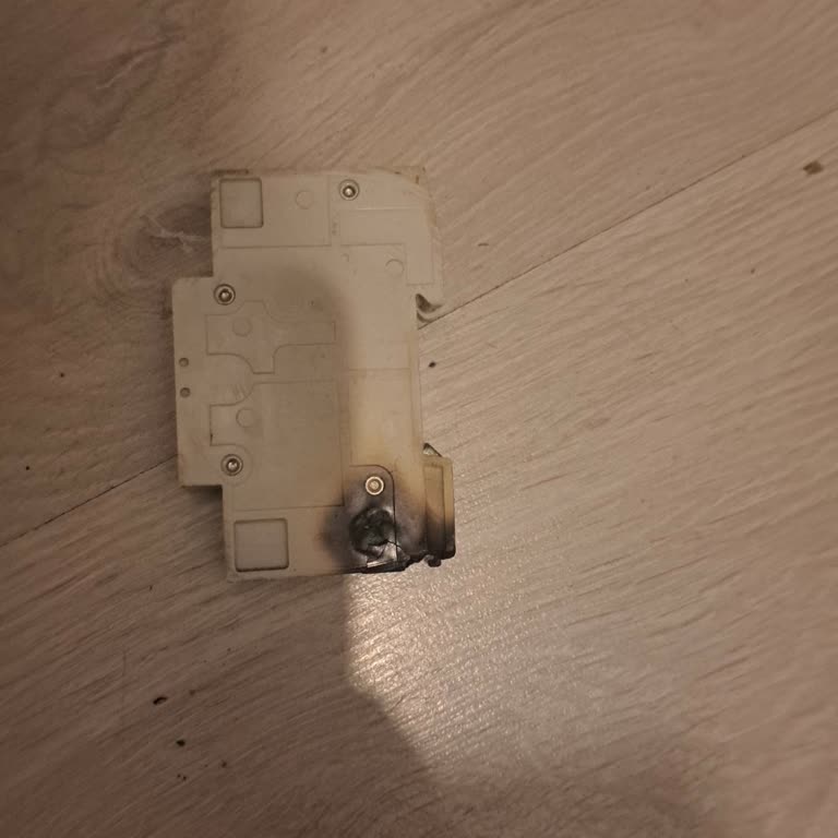 Arıza Kaydı Oluşturduğumda Yardım Gelmedi 750 TL Ödediğim İçin İade Bekliyorum