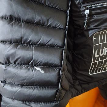 Kalitesiz Dikiş Ve Tüy Çıkmasıyla İade Talebi