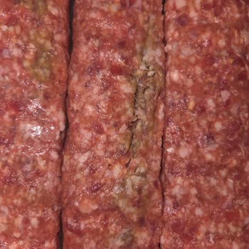 Migros Hemen'de Bozulmuş Kebap, Kahverengi Lekeler Ve Ekşi Koku, İade Talebine Cevap Alınamıyor