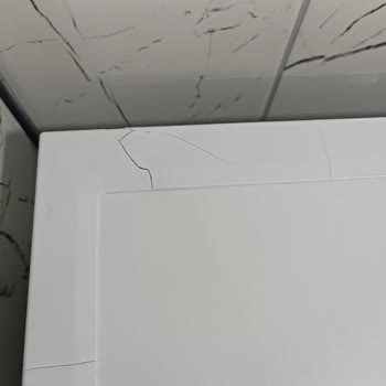 Üç Yıllık Garanti Altında Çamaşır Makinesinde Üst Kapak Çatlaması Ücretli Değişim Talebi