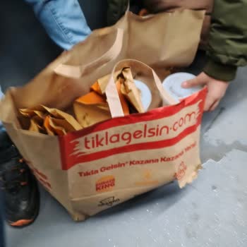 Kapağı Açık Kola Ve Bozuk Paket Nedeniyle 445 TL’ye İade Talebi