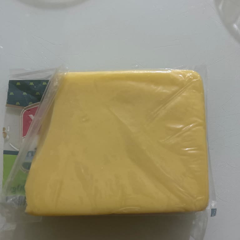 Muratbey Kaşar Peynirinde Bozulmuş Tat Ve Koku, Sağlık Riski Ve İade Talebi