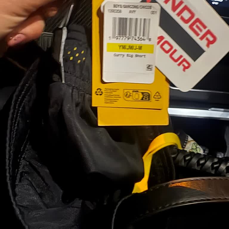 Under Armour Gaziantep Mağazasında Değişim İsteği Reddedildi Ve Müşteriye Tehdit Edildi