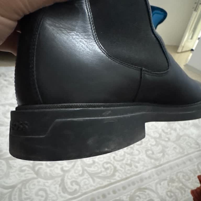 Boyner Boss Marka Botta Gıcırtı Sorunu