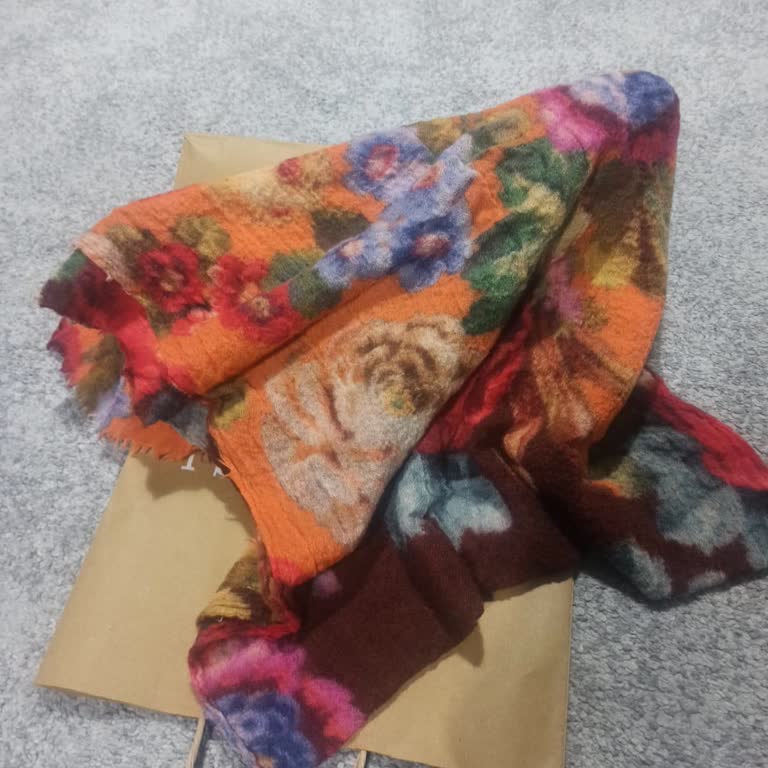 Etiketsiz Şalın Deforme Olması Ve Mağaza Personelinin Agresif Tutumu