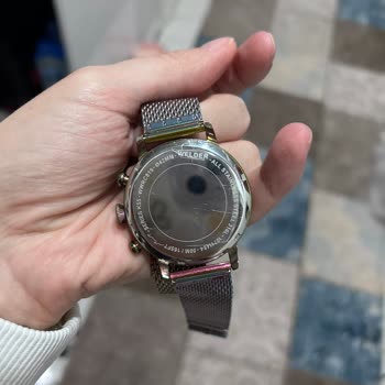 Saat & Saat Mağazasında Çizik Kasa, Hatalı Teslimat Ve Cevapsız Şikayet