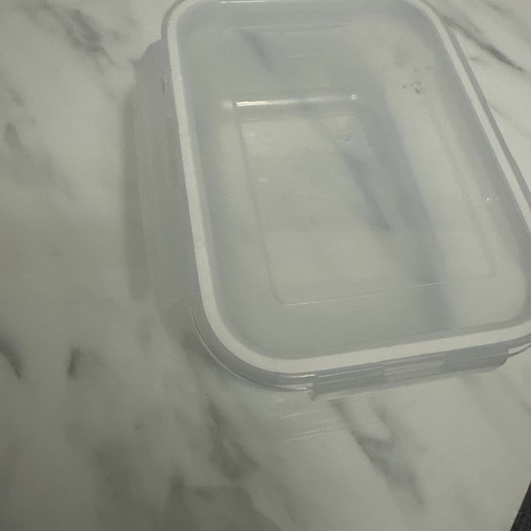 Lav Cam Saklama Kabının Kapağı Tam Kapanmıyor