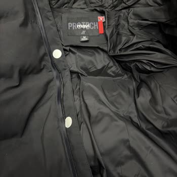 Mavi Montun Fermuarı Ve Suni Deri Şeridi Ayrıldı, Kullanıcı Hatası İddiası