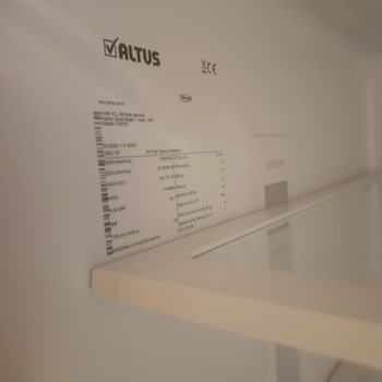 Motor Kapağı Eksik Yüksek Fiyatlı Altus Buzdolabı Ücretsiz Parça Talebi