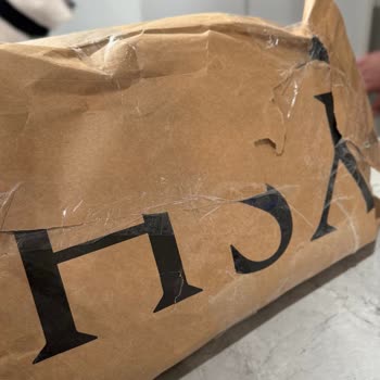 Kırık Kargo Poşeti Ve Etiketsiz Defolu Ürün, Tek İade Teklifi Kabul Edilemez