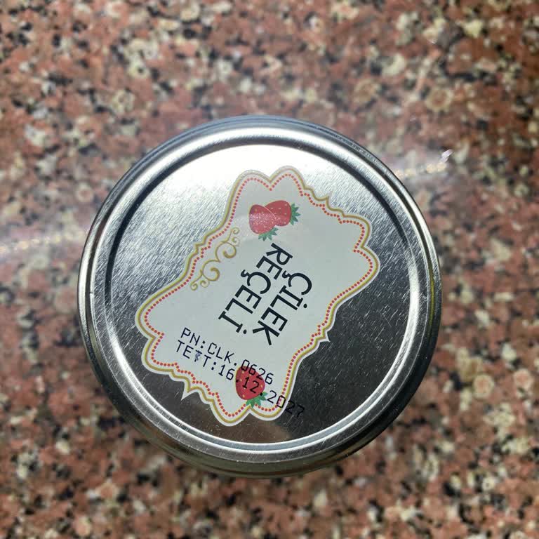 BİM İlkgün Çilek Reçelinde Kıl Çıktı Ve Kalite Kontrol Sorunu