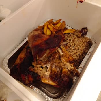 Liva Pastanesi  Tam Porsiyona Rağmen Tarafıma Yalnızca Yarım Porsiyon Ürün Teslim Edildi