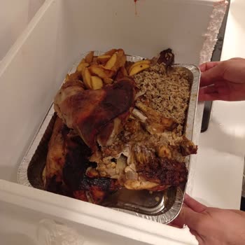 Liva Pastanesi  Tam Porsiyona Rağmen Tarafıma Yalnızca Yarım Porsiyon Ürün Teslim Edildi