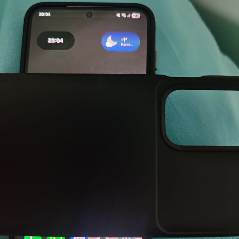 Yazılım Güncellemesi Sonrası Galaxy S23 Şarj Sorunu İçin Garanti Değişim Talebi