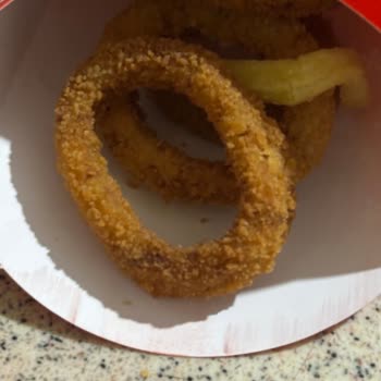 Burgerlerde Donmuş Yağ, Yabancı Cisim Ve Küflü Soğan: Telafi Yok