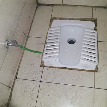 Yenikent İlkokulu | Esenyurt Temizlik Yapılmadığı Çok Açık Bir Şekilde Belli Oluyor