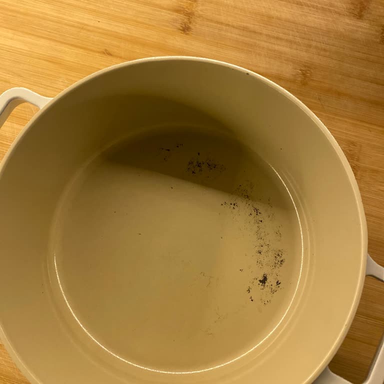 Neoflam Fika Tencere Setinin Yapışmaz Kaplaması Üç Ayda Bozuldu