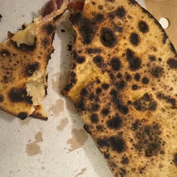 Yemeksepeti Yanık Pizza İçin Tam İade Talebi