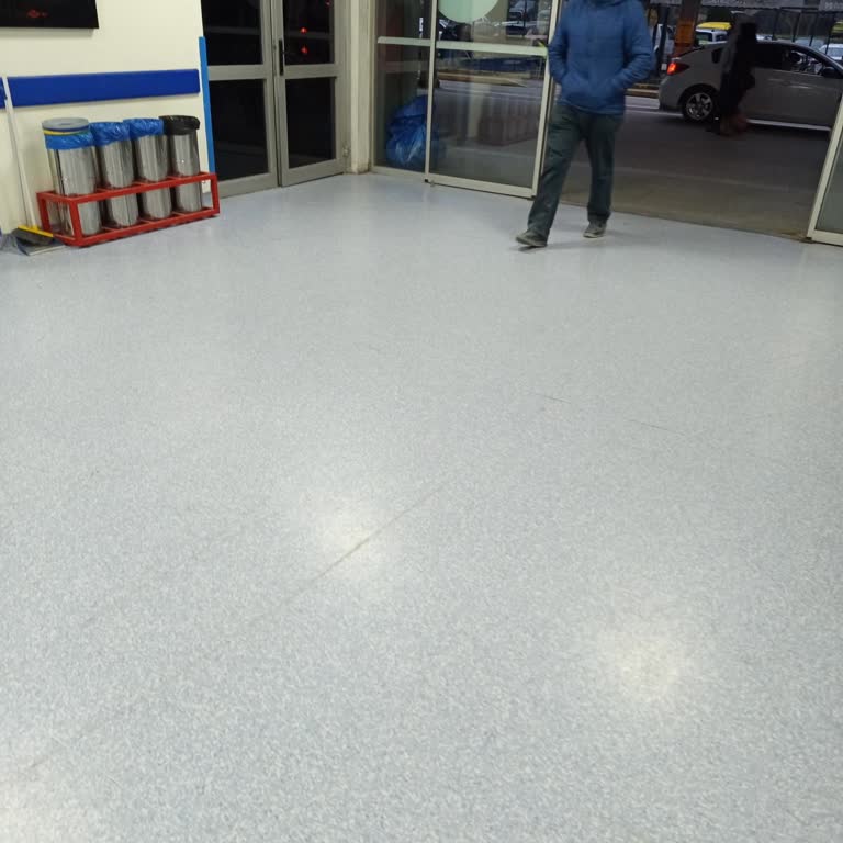 Acil Poliklinikte Soğuk Bekleme Alanı Hastaların Yakınlarını Tehlikeye Atıyor