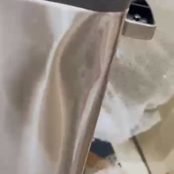 Hasarlı Çelik Çöp Kovası Ve Dolap’ın Yetersiz Destek Süreci