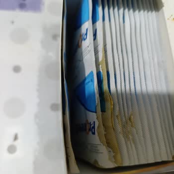 Kirli Ve Patlamış Multivitamin Ürünü: İade Talebi Ve Müşteri Hizmetlerine Ulaşılamıyor