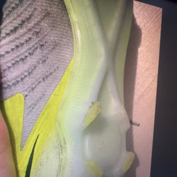 Nike Kramponunun Diş Kırılmaları Ve Değişim Talebinin Reddedilmesi