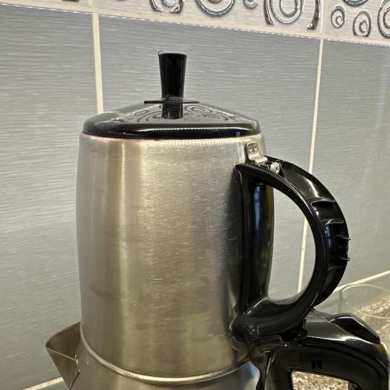 Sinbo STM5831 Çaydanlık Kulpunun Kırılması Ve Ücretsiz Yedek Parça Talebi