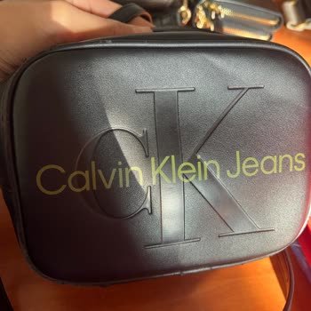 Kısa Sürede Kenar Soyulmasıyla Karşılaşılan Calvin Klein Çanta İçin Orijinal Değişim Talebi