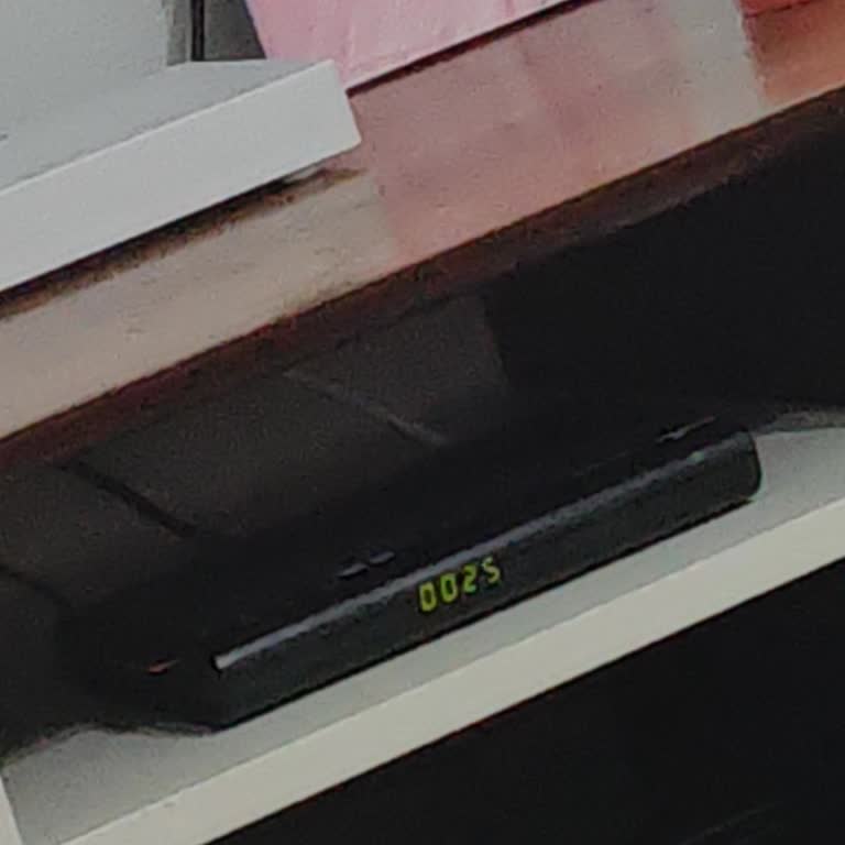 Eski Digiturk Kutusunun Yeni Gibi Satılması Ve Yanıltıcı Anten Değişimi Talebi