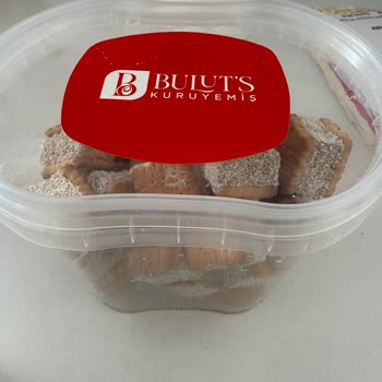 Lokum Bisküvisi İçinde Böcek Tespiti Ve Şikayete Cevap Alınamaması