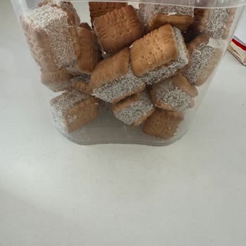 Lokum Bisküvisi İçinde Böcek Tespiti Ve Şikayete Cevap Alınamaması