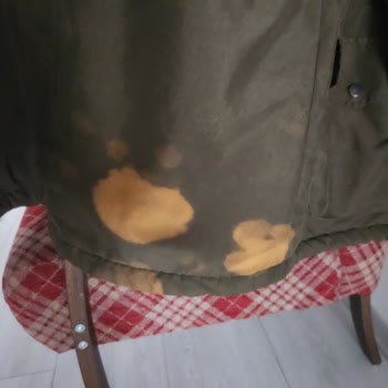 BİM'den Kireç Sökücü Nedeniyle Mavi Jeans Çantası Ve Kıyafeti Zarar Görmesi