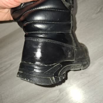 Botun Topuk Parçası Ayrıldı Ve İç Kısmı Çöktü: Tamir Sürecindeki Eksiklik Ve İade Talebi