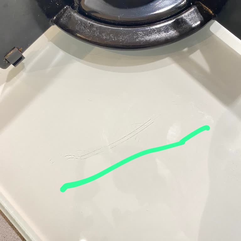 Arçelik Garanti Kapsamındaki Cam Tablalı Ocakta Çatlak Ve Güvenlik Riski Nedeniyle Ürün Değişimi