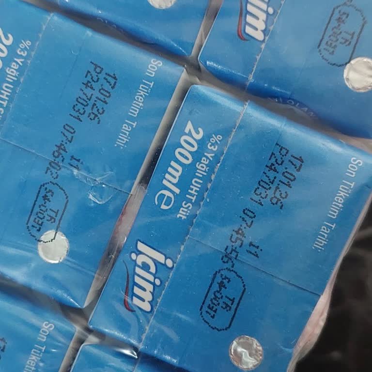 Gimart Şubesinde Son Kullanma Tarihi Geçmiş Ve Küflü Ürünler Nedeniyle 8.500 TL İadesi Talebi