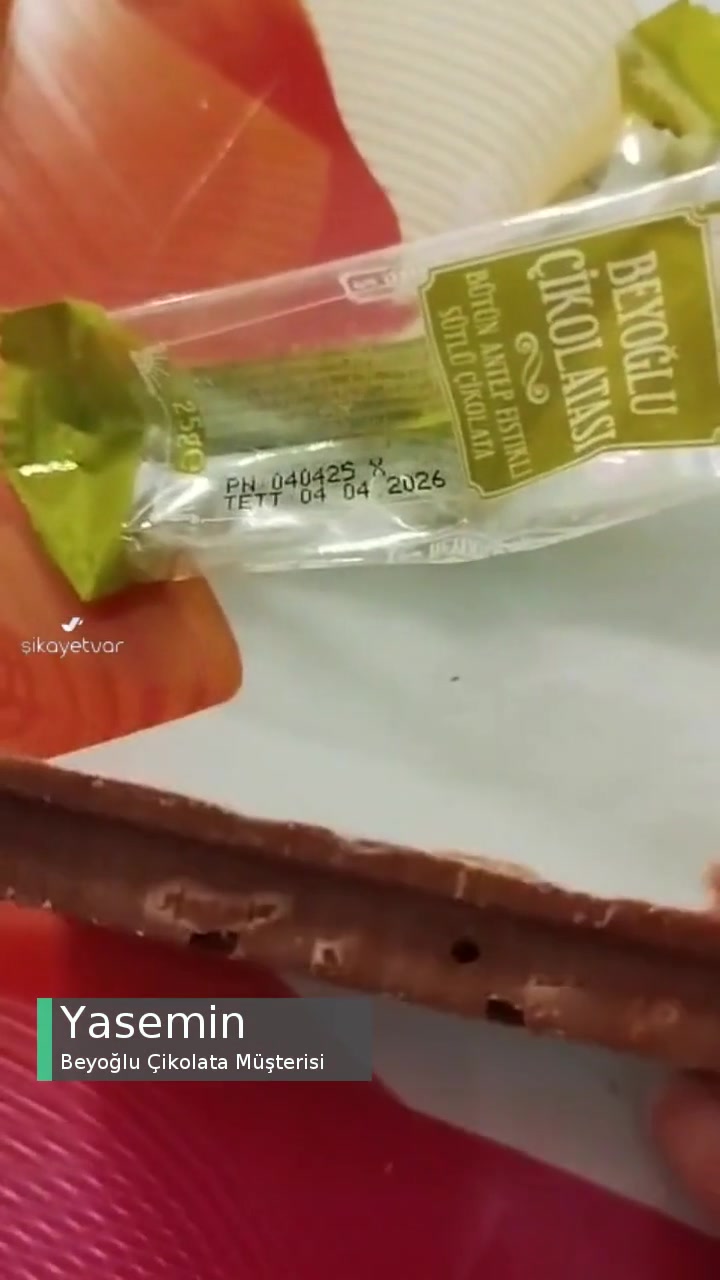 Migros’tan Aldığım Beyoğlu Çikolatası Kurtlu Çıktı videonun kapak resmi