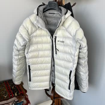 Arctic Crest Down Montunun Kısa Sürede Sararması Ve Şirketin Duyarsız Yanıtı