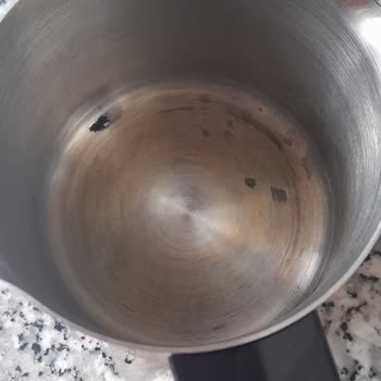 Beko Bakır Rengine Dönmüş Kahve Makinesi Ve Rahatsız Edici Koku: Yeni Ürün Talebi