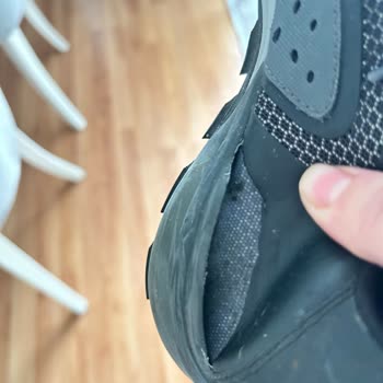 Skechers Max Protect Ayakkabısının Kısa Sürede Açılması Ve Tüketici Mağduriyeti