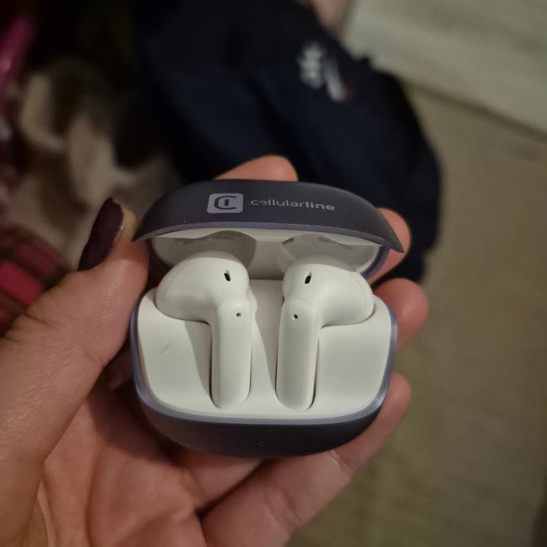 Şarj Sorunu Yaşayan Cellularline Pure 4 Kulaklık İçin İade Talebi