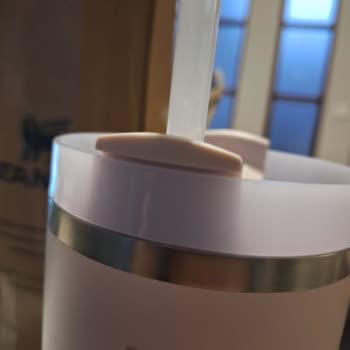 Stanley Tumbler Kapak Sorunu Ve Yanıltıcı Renk Değişimi!