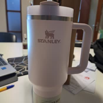 Stanley Tumbler Kapak Sorunu Ve Yanıltıcı Renk Değişimi!