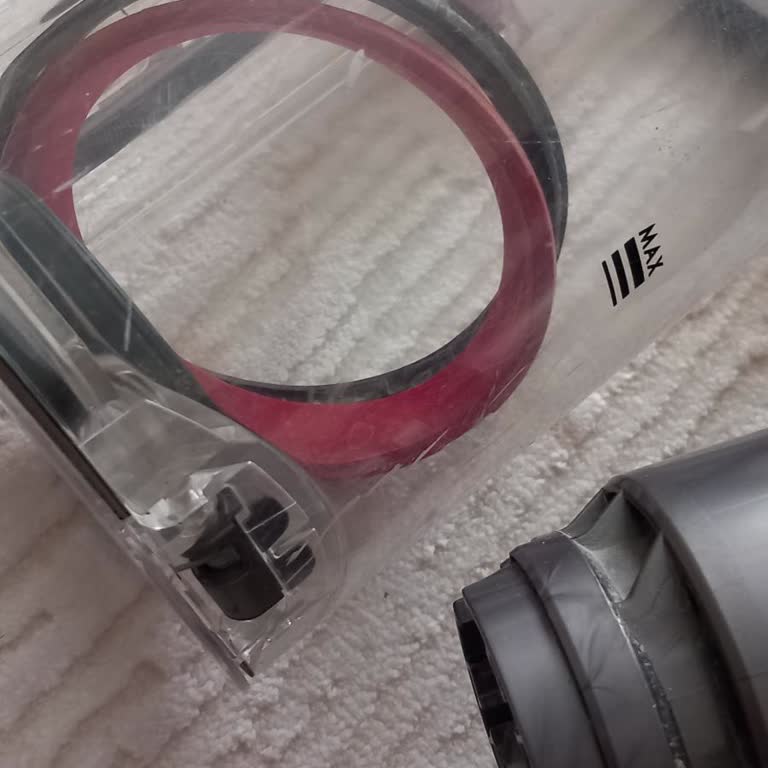 Dyson V11 Lastik Çıktı, Açık Talimat Ve Hızlı Destek Talep Ediyorum